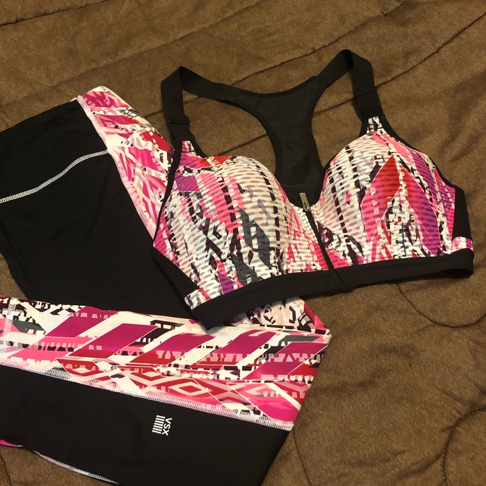 sports bra & work out capris